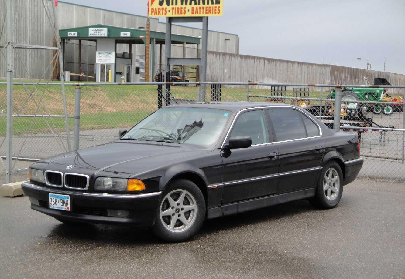 750i (326 bg) Steptronic