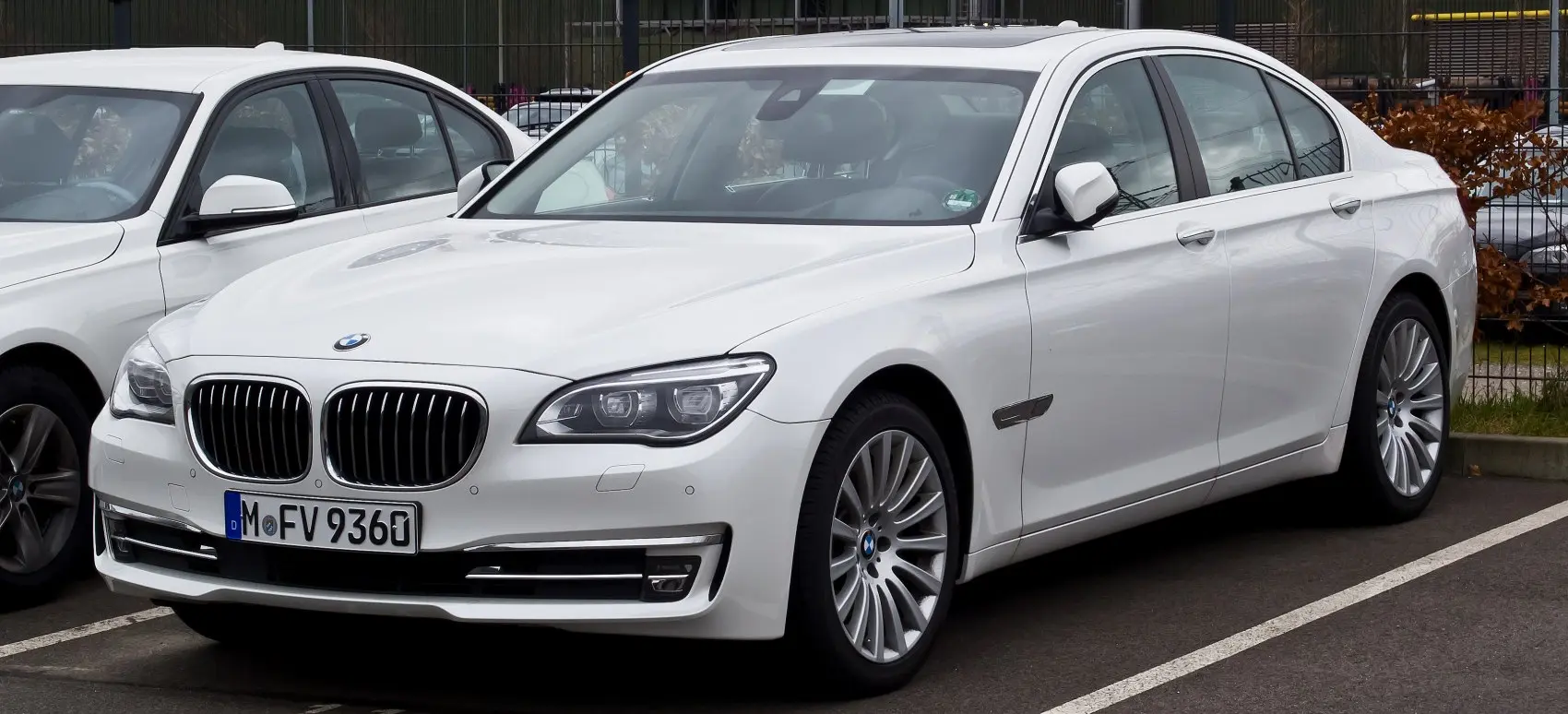 760i (544 bg) Steptronic