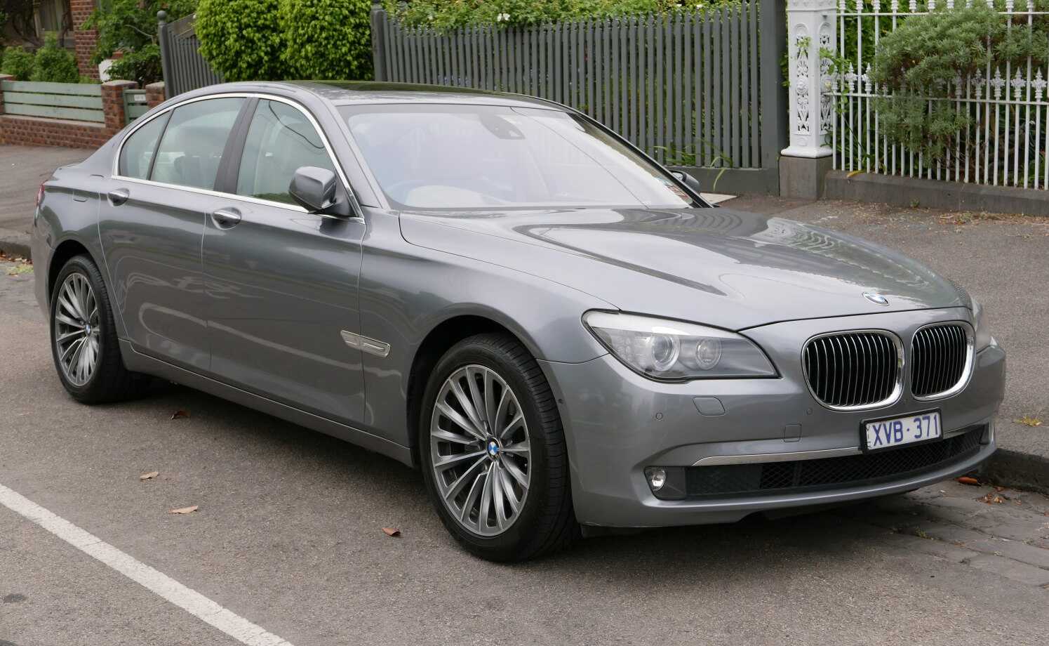 760i (544 bg) Automatic