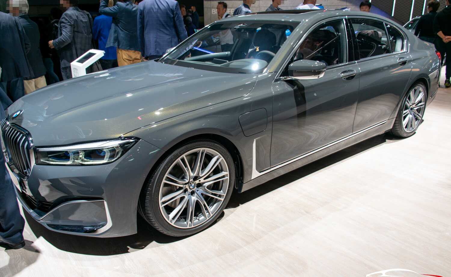 730i (249 bg) Steptronic