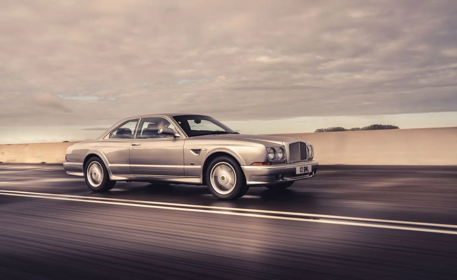 6.7 i V8 Mulliner (426 bg)
