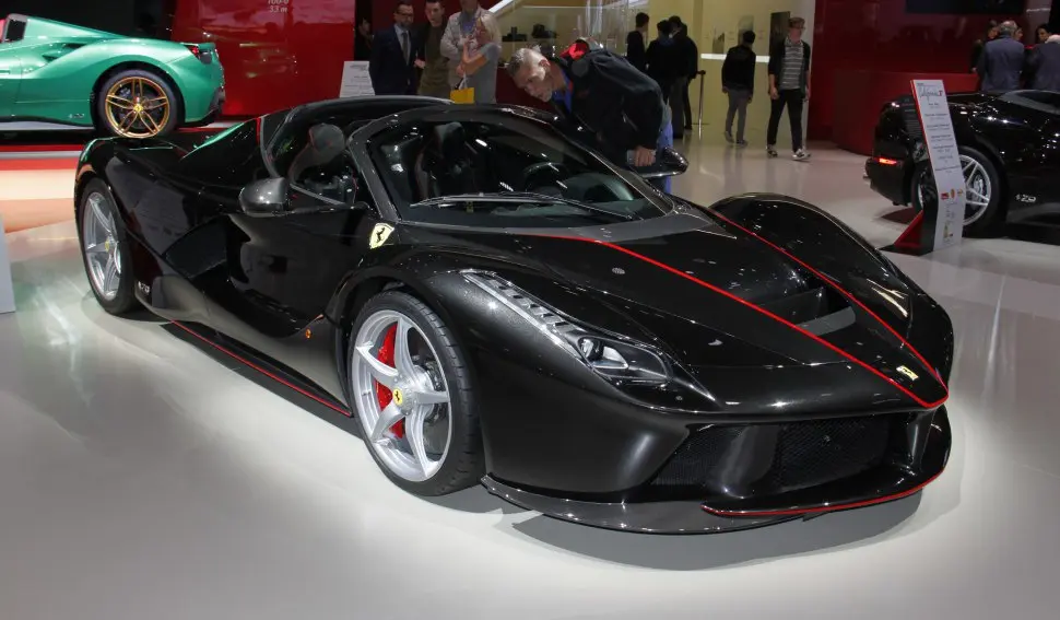 6.3 V12 (963 bg) Hybrid DCT