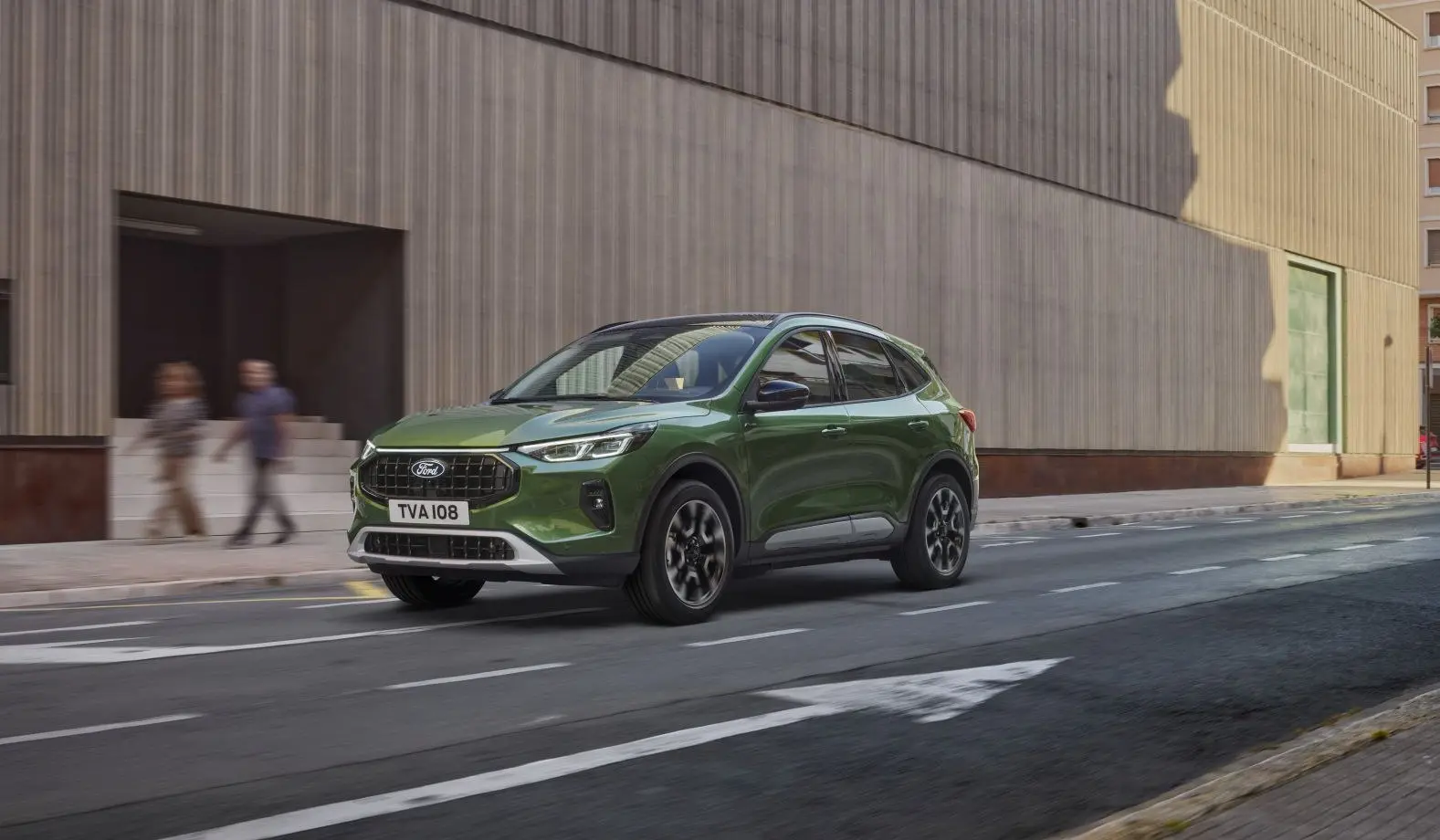 Active 2.5 (183 bg) Full Hybrid AWD CVT