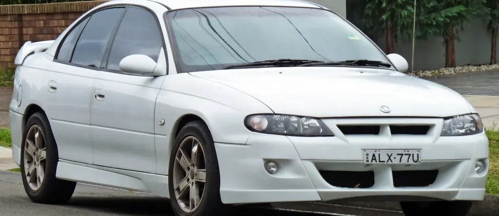 R8 5.7 V8 (347 bg)