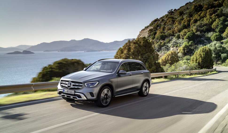 GLC 300 (255 bg) 9G-TRONIC