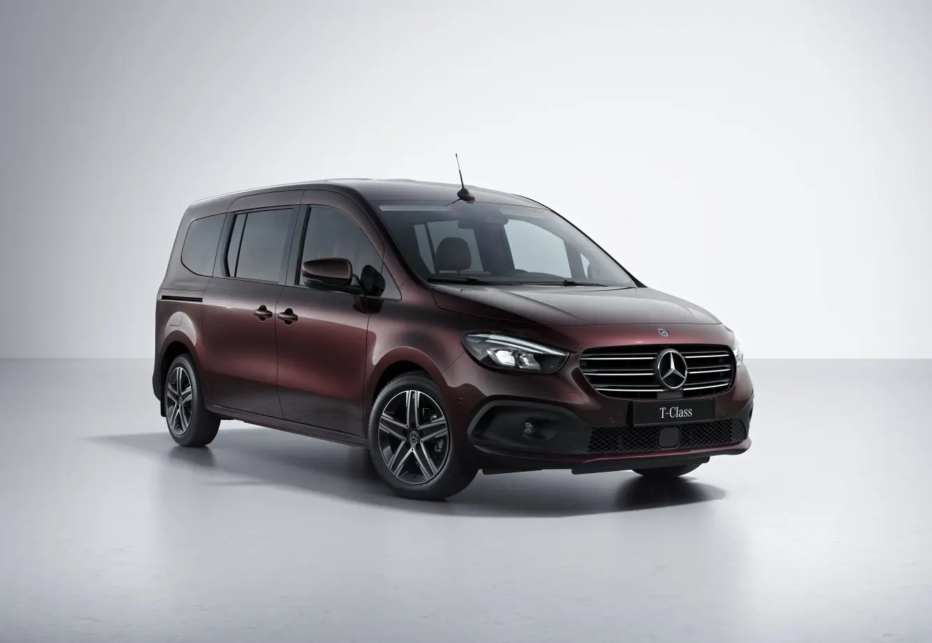 Mercedes-Benz T-Serisi Long (T420)