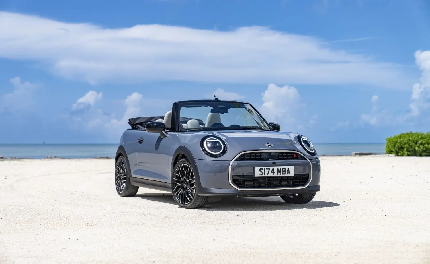 Mini Convertible (F67)