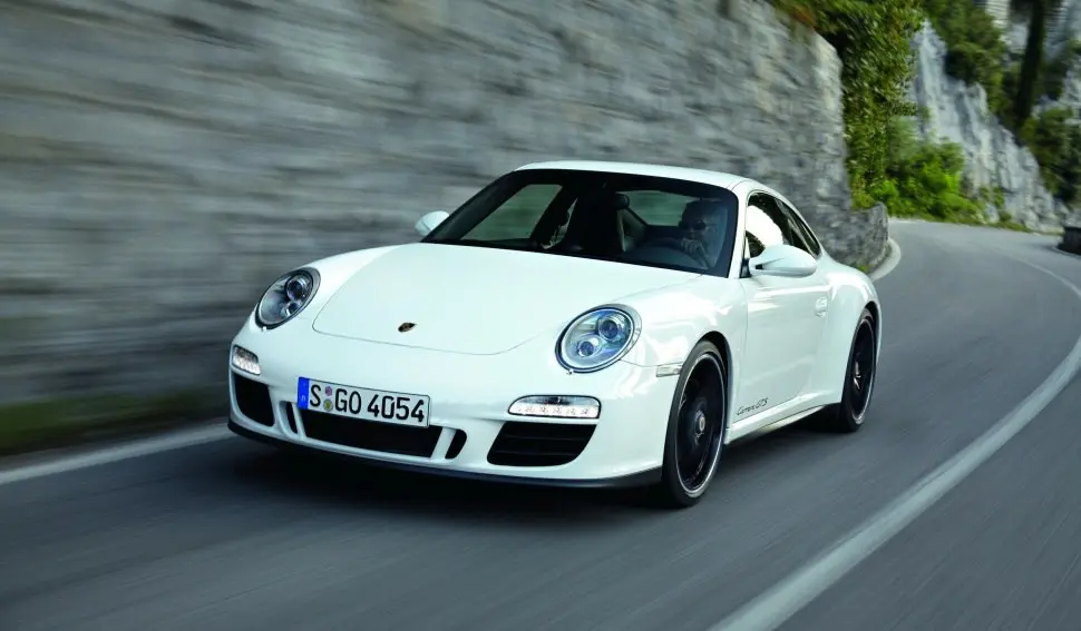 Carrera GTS 3.8 (408 bg)