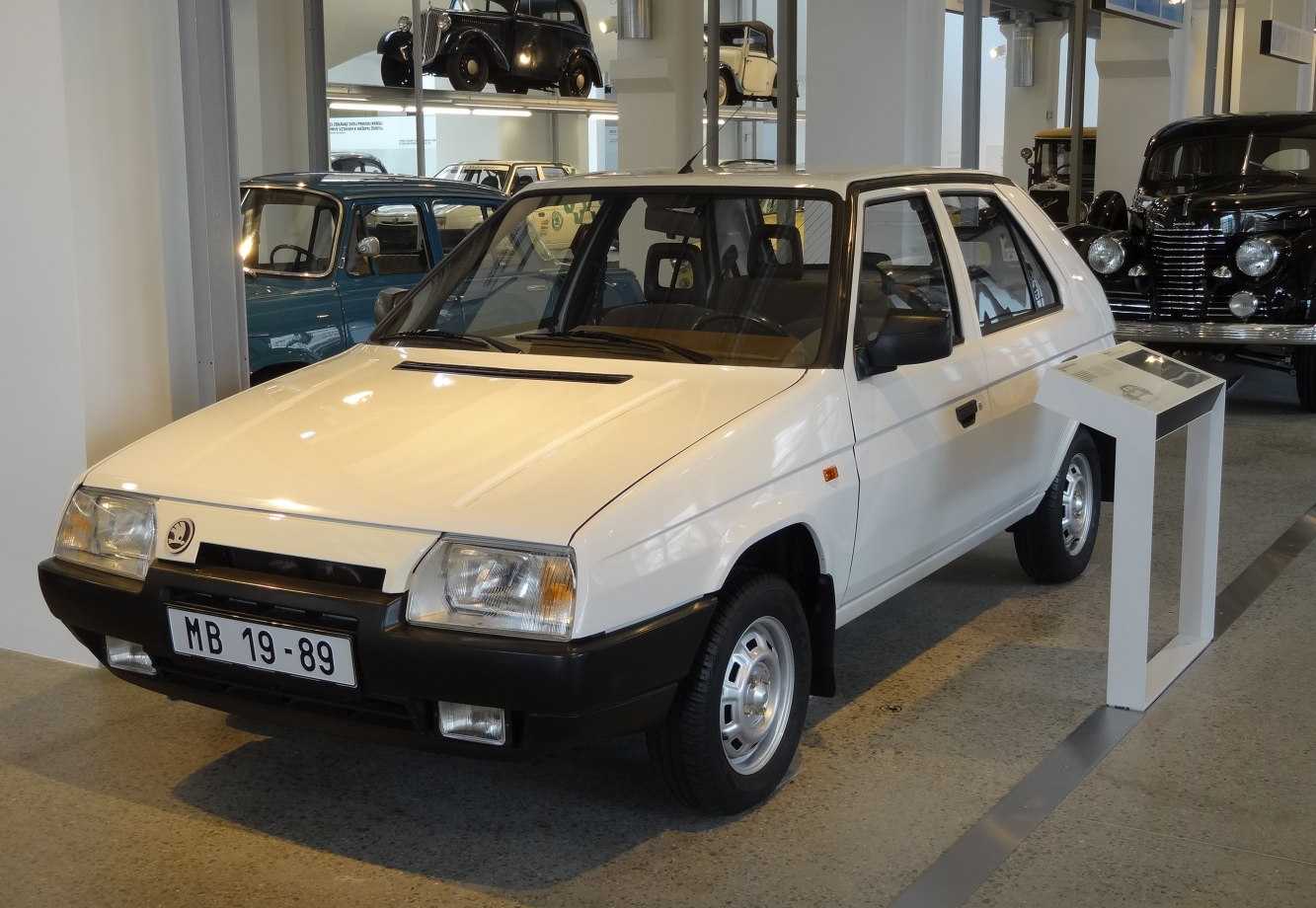 Skoda Favorit (781)