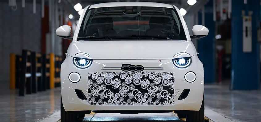 YENİ FIAT 500 HİBRİT GELİYOR: İŞTE MANUEL ŞANZIMANLI VERSİYON!
