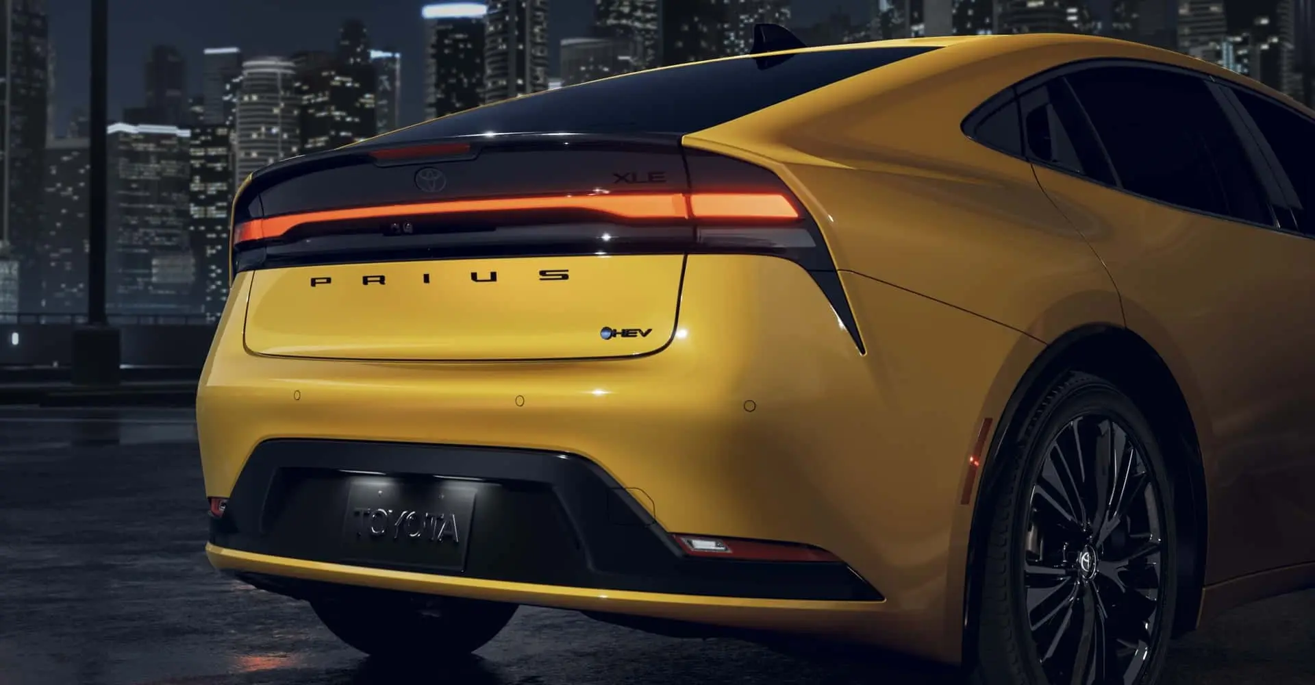 Akio Toyoda’dan İddialı Hesap: 1 Elektrikli Otomobil, 3 Hibrit Kadar Kirletiyor!