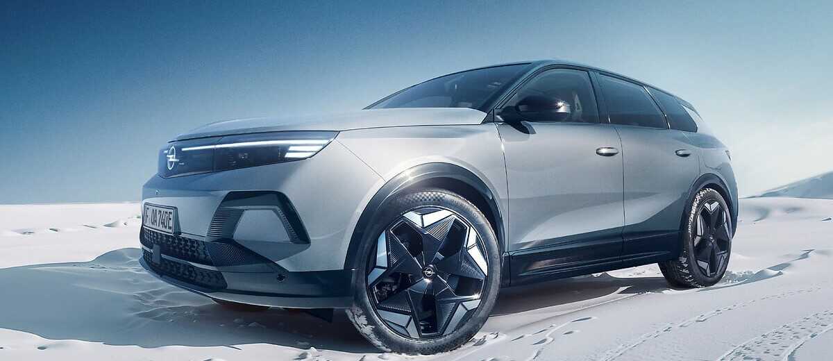 Yeni Opel Grandland Electric AWD Tanıtıldı: Hem Dört Çeker Hem Elektrikli!