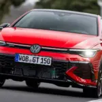 Volkswagen Golf GTI Tarihinin En Güçlüsü Tanıtıldı: İşte Edition 50!