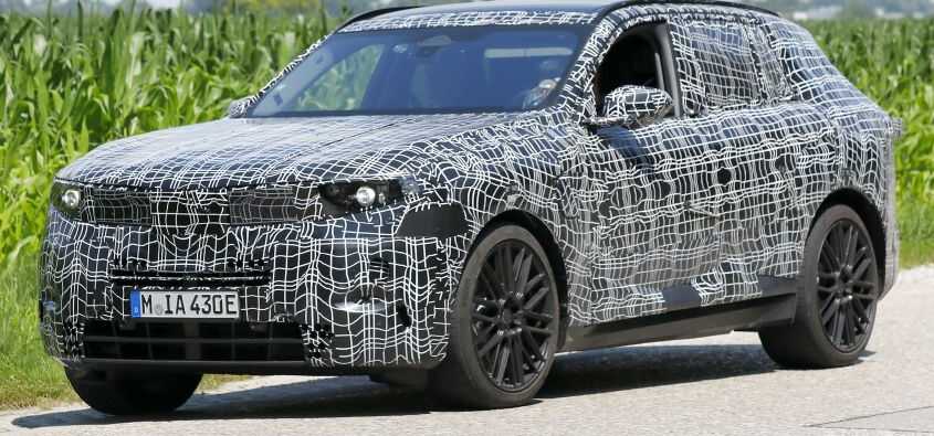 Yeni BMW X5, Yeni Nesil Etkisini Gizleyemiyor: 2025 Tanıtımı Yaklaşıyor!