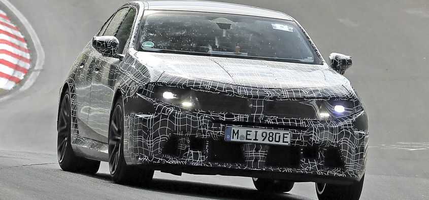 BMW M5 Yeni Nesil Nürburgring’de Görüldü: Tasarımda Radikal Değişiklikler Yolda!