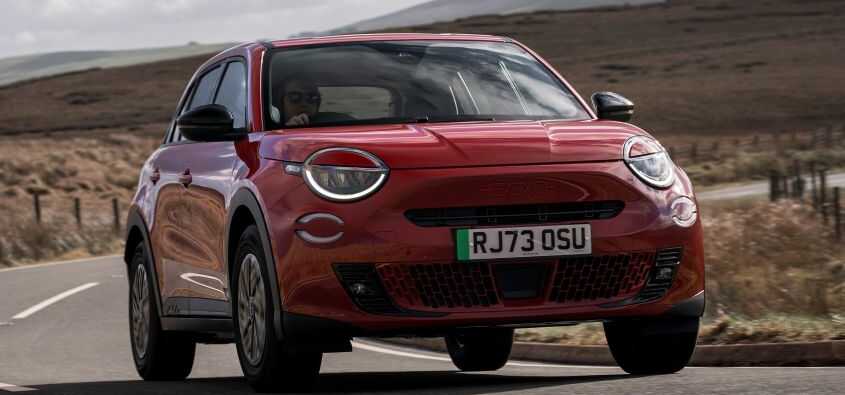 Fiat 600e’ye Geçiş Yapmanın En Karlı Yolu: Aylık 249 Pound’a Ev Tipi Şarj Cihazı Hediye!