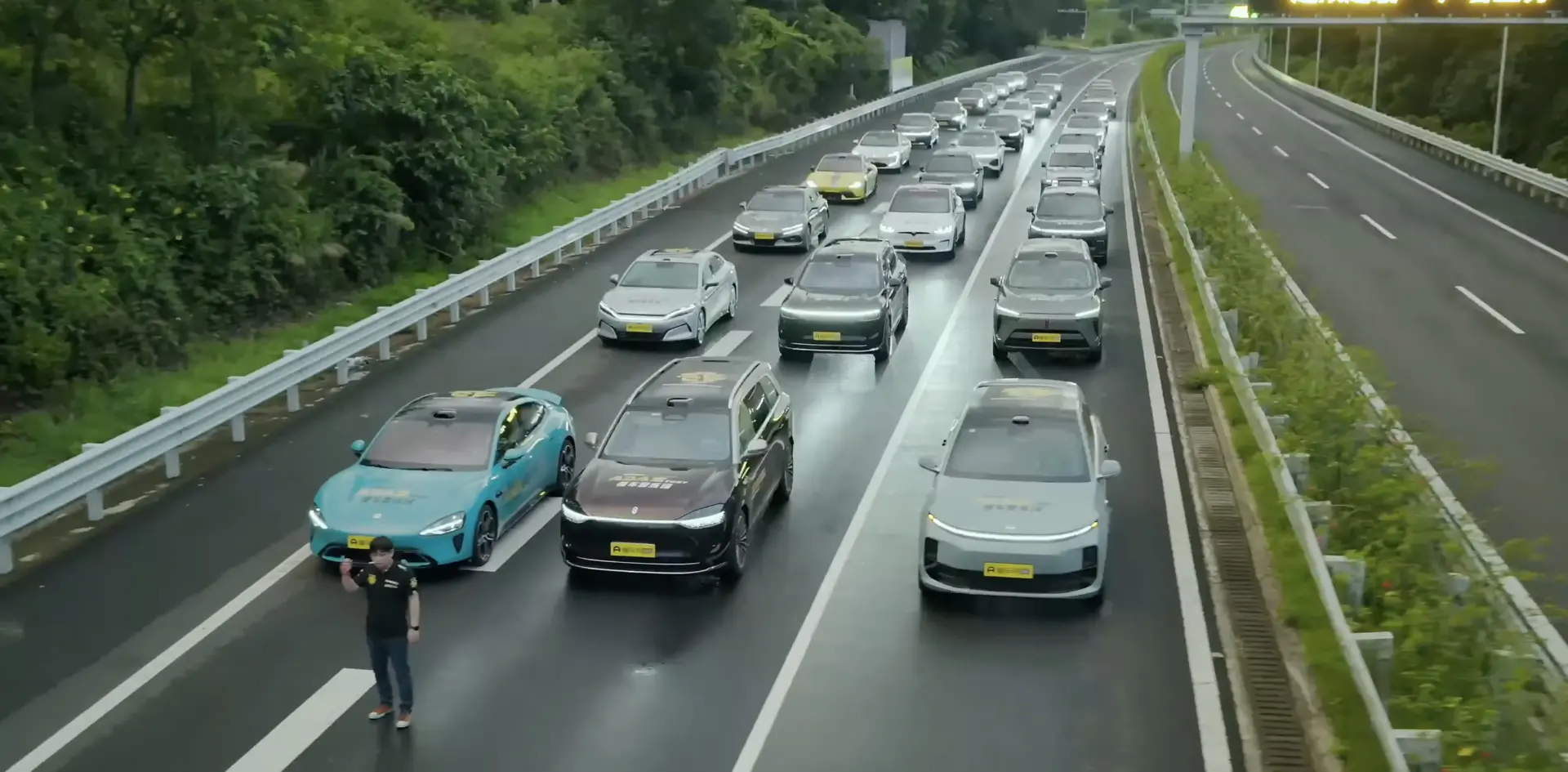 Çin’den ŞOK ADAS Testi: 36 Araç, 216 Kaza! Tesla Zirvede