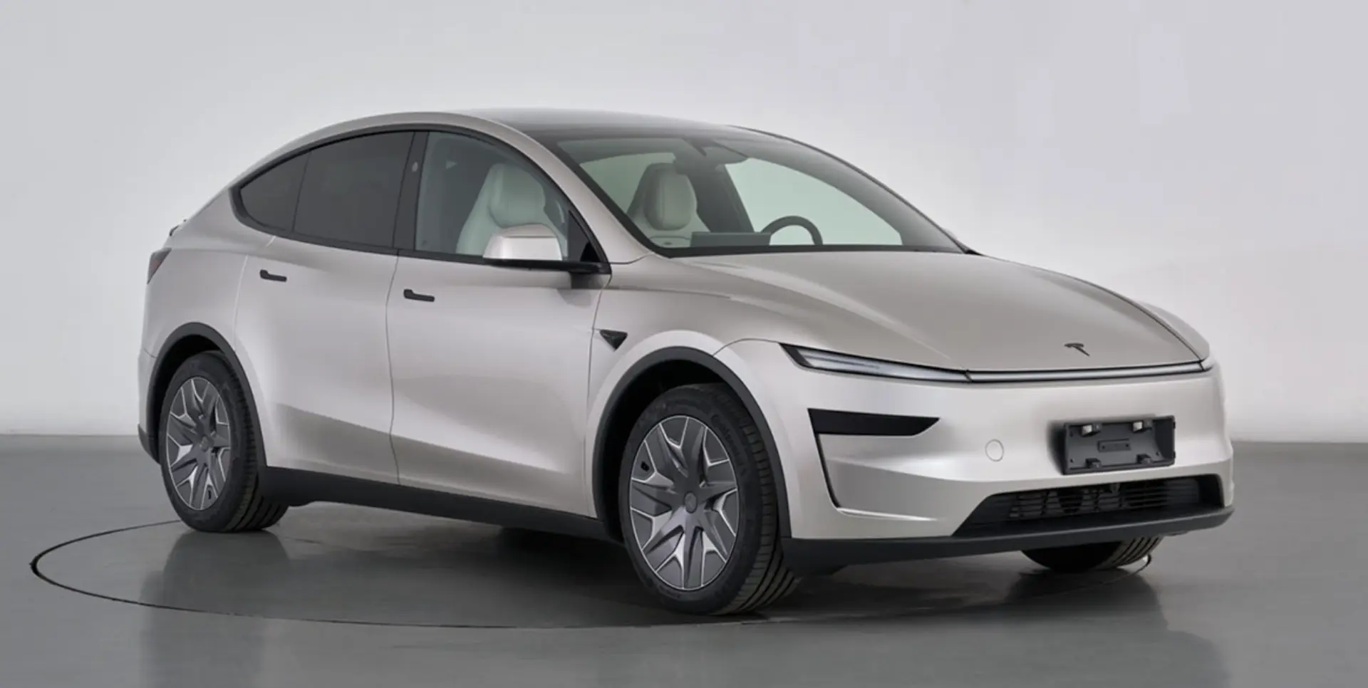 Tesla’dan Şaşırtan Hamle: Türkiye Yollarına 6 Koltuklu Yeni Model YL Geliyor!
