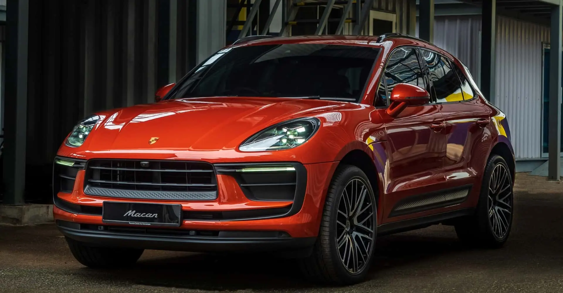 Porsche’den Sürpriz Geri Dönüş: 2028’de Yeni Benzinli SUV Yolda!