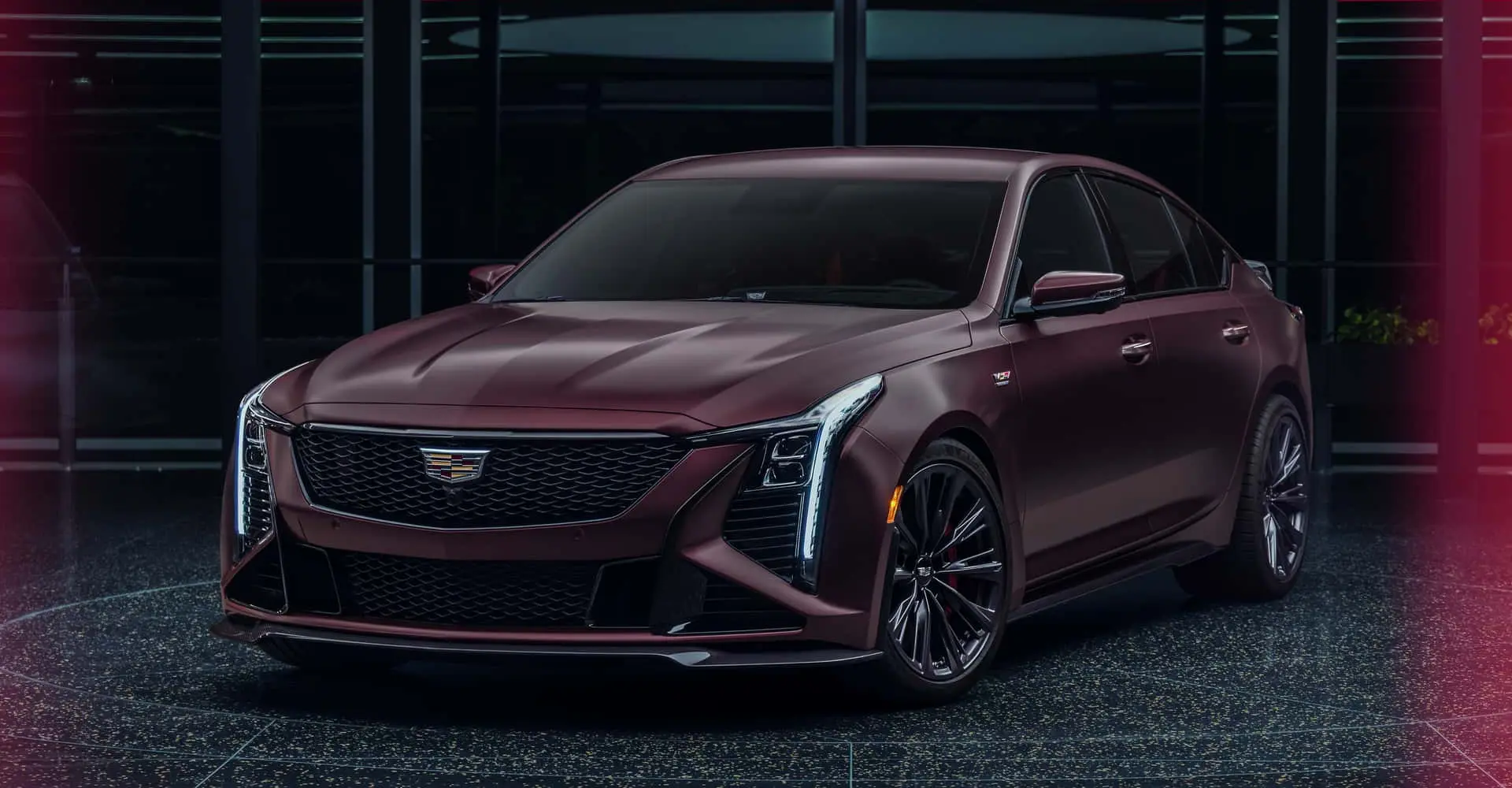 Cadillac’tan Sınırlı Sayıdaki Blackwing Modelleri İçin Kişiye Özel El Boyama Seçeneği: Fiyatı Dudak Uçuklatıyor!