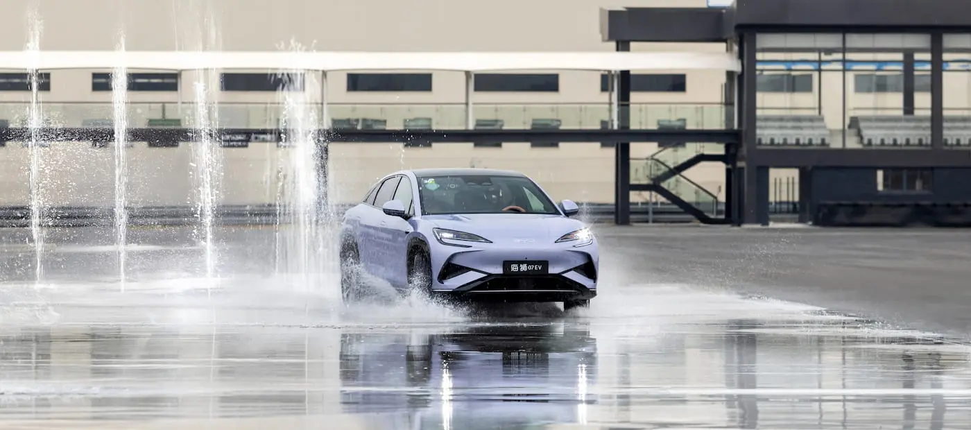 BYD’den Dev Yatırım: Elektrikli Araçlar İçin Akıl Almaz Bir Test Alanı Açıldı!