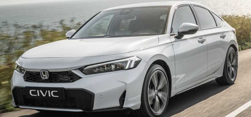 Honda Civic Makyajlandı: Daha Agresif Tasarım ve Gelişmiş Özelliklerle Karşımızda!