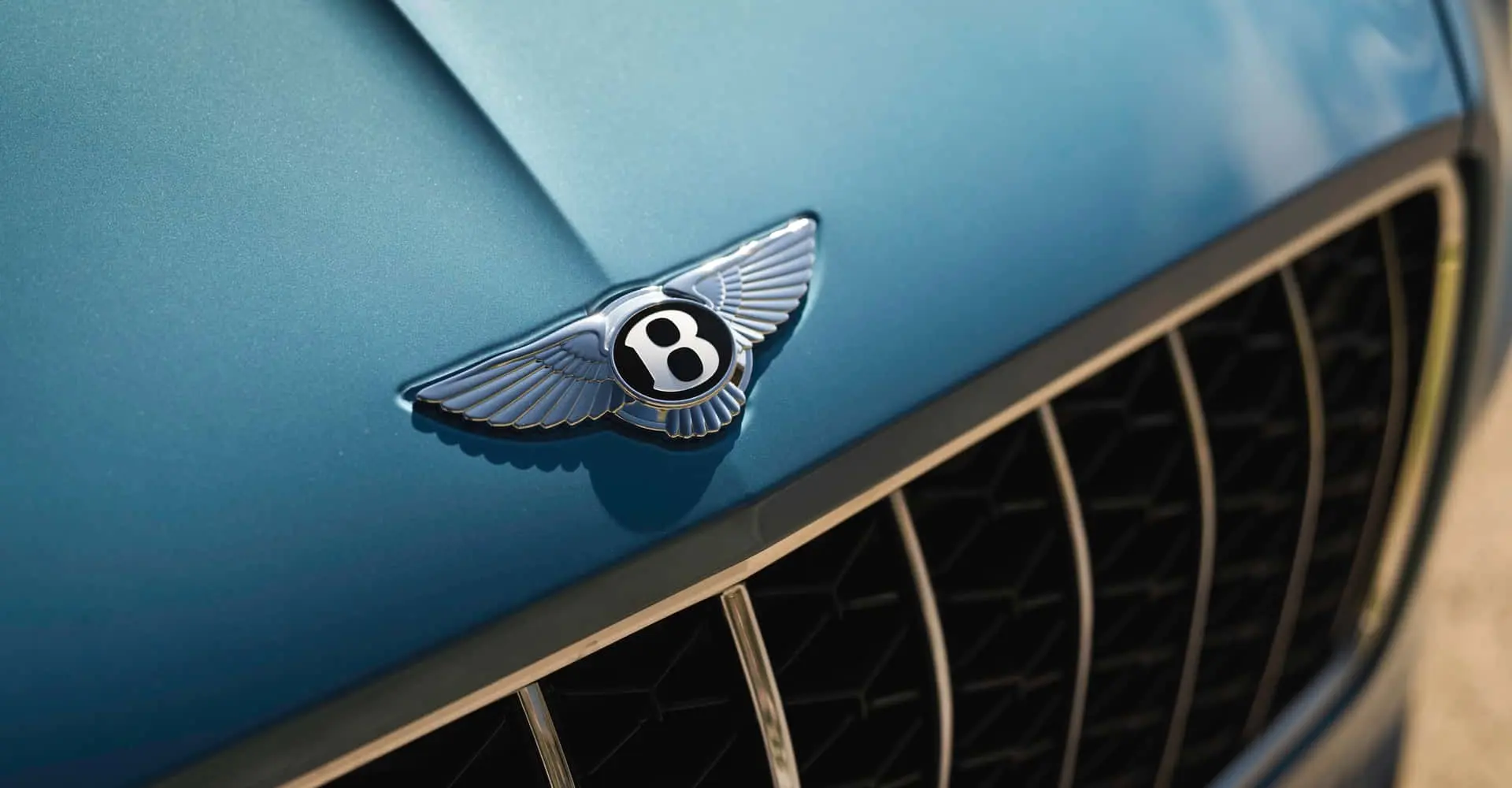Bentley’den Şaşırtan Adım: Hibrit Olmayan ‘Hardcore’ Continental GT Geliyor!