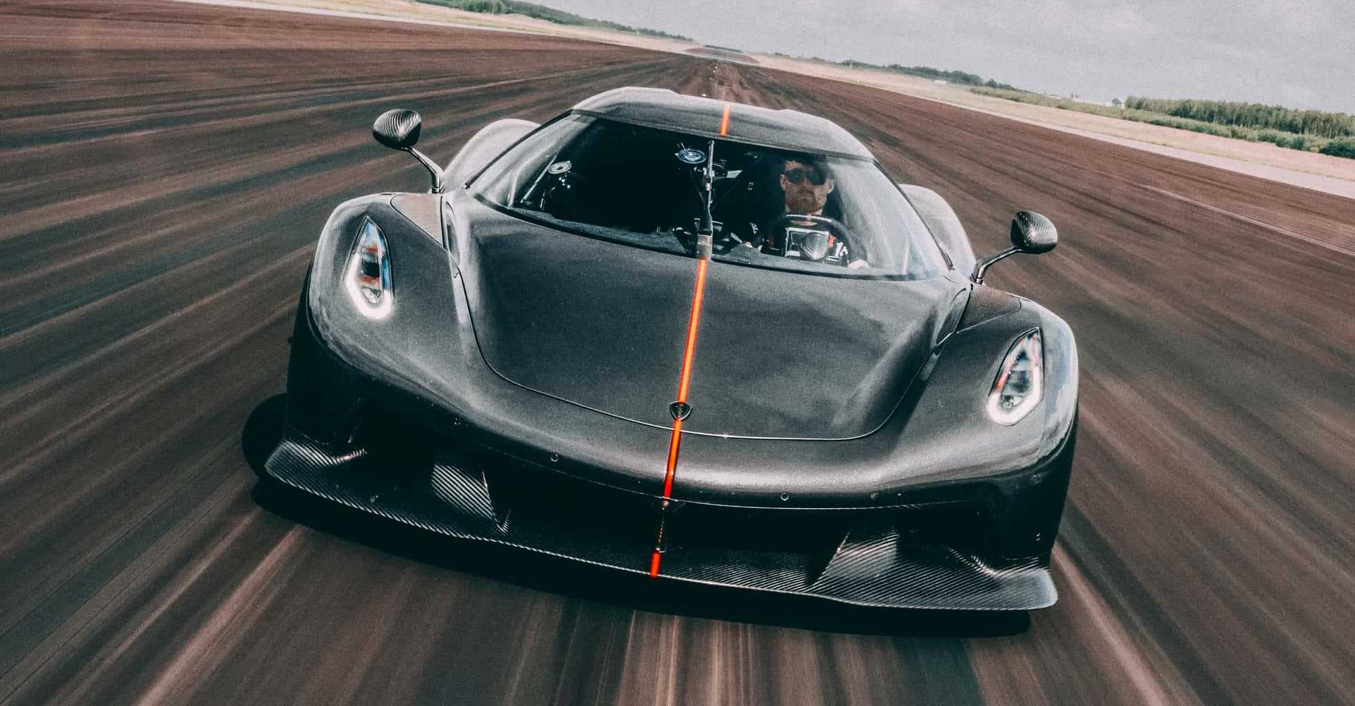 Koenigsegg Jesko Absolut’tan Nefes Kesen Rekor: Hızın Yeni Tanımı Yazıldı!