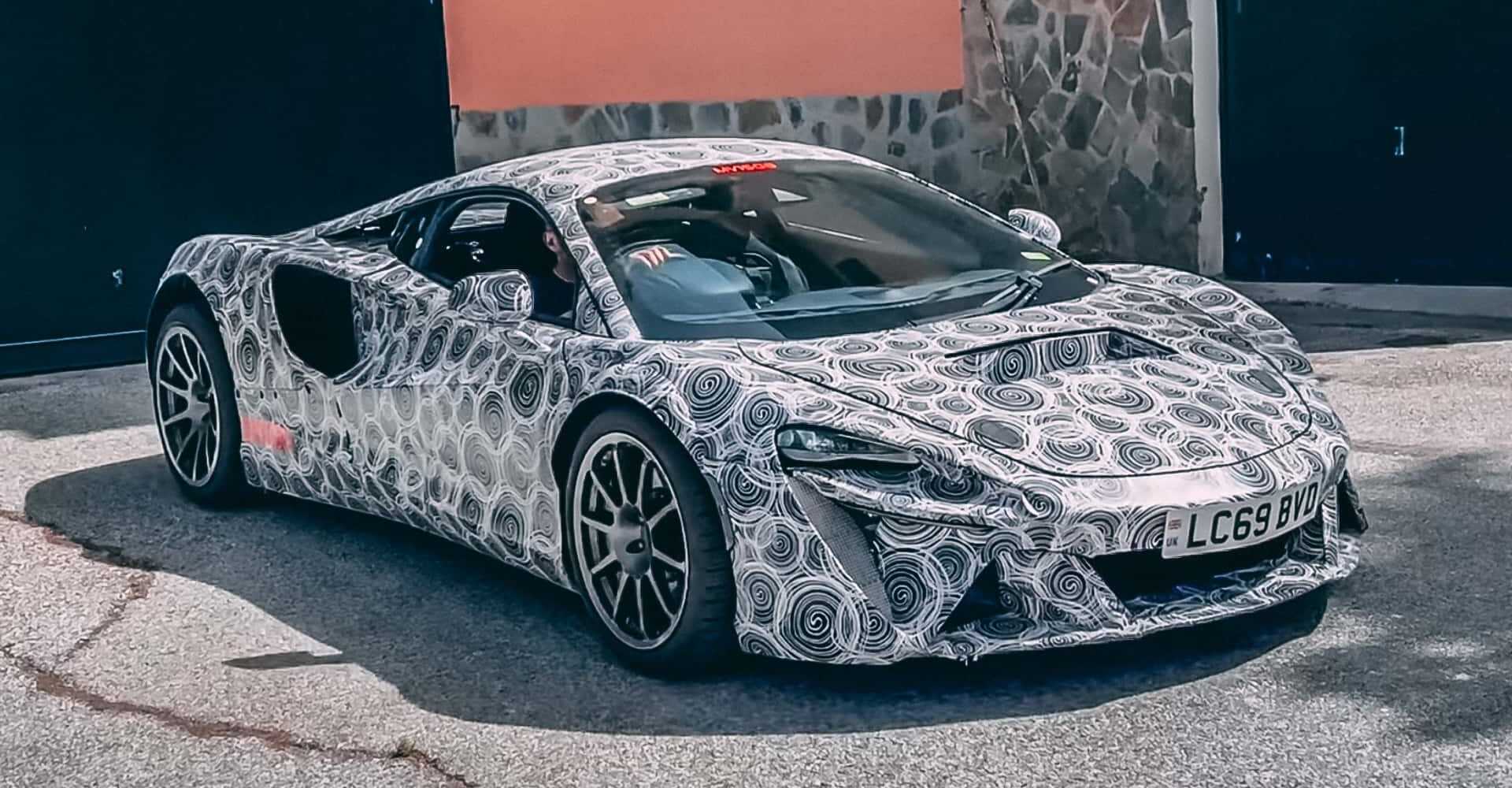 McLaren Artura Pistürde! Yeniden Doğuyor mu?