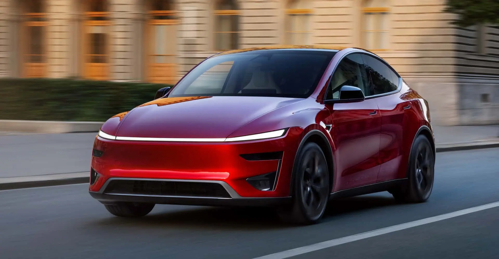 Tesla Model Y Performance Yeniden Sahneye Çıktı: Satışları Artırabilecek mi?