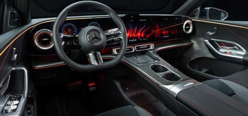 Mercedes’ten Dev Ekran Atılımı: Otomobillerde Dijital Deneyim Yeni Bir Boyut Kazanıyor!