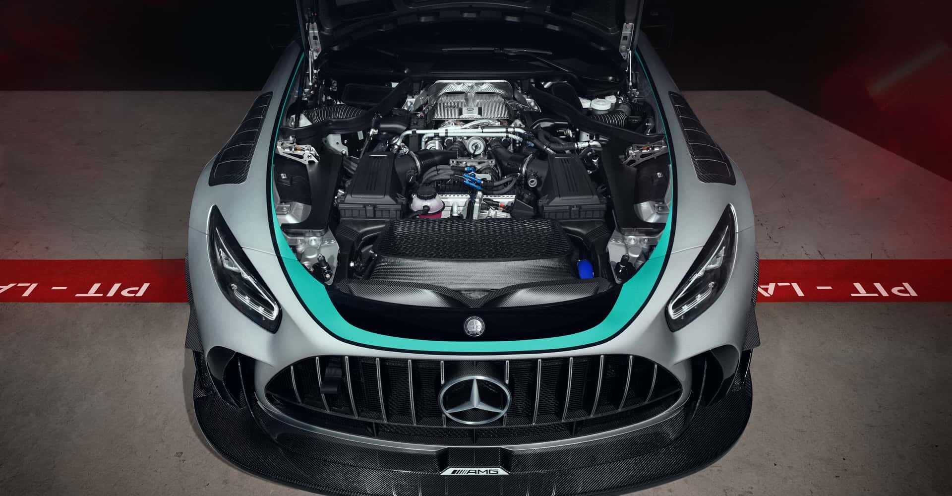 Track Canavarı Geri Döndü: Mercedes-AMG GT2 Edition W16 Pistlere Hükmetmeye Geliyor!