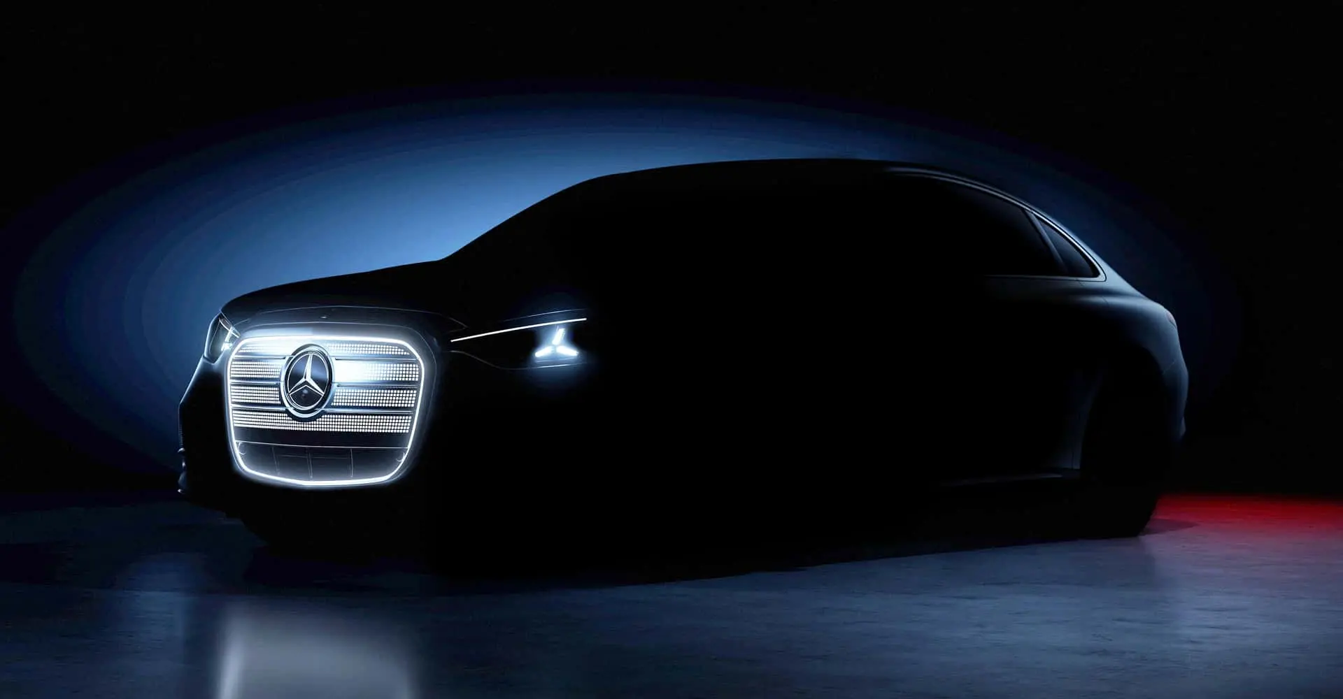 Mercedes-Benz’den Yeni Elektrikli C Serisi: 2026’da Dev Izgarasıyla Geliyor!