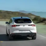 Mustang Mach-E’ye ‘California Special’ Dokunuşu: 2026 Model Yılında Farklı Bir Yorum!