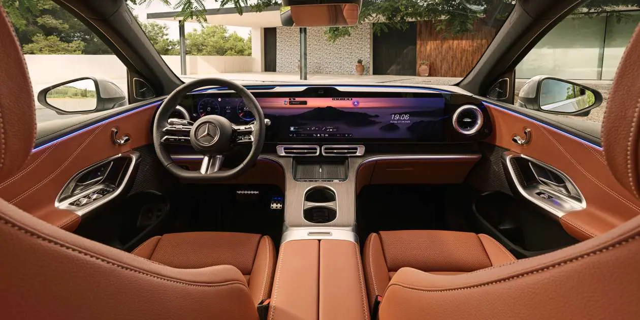 Mercedes’ Yepyeni Elektrikli GLC Türkiye’de! 400+ KM Menzil ve Dev Ekranla Geliyor!