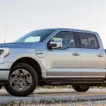 Ford’tan Şaşırtan Karar: F-150 Lightning Üretimi Durduruldu, Benzinli Modellere Yöneliyor!