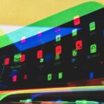 Dikkat! Otomotiv Devinden Şaşırtan Karar: Apple CarPlay ve Android Auto Devri Kapanıyor Mu?