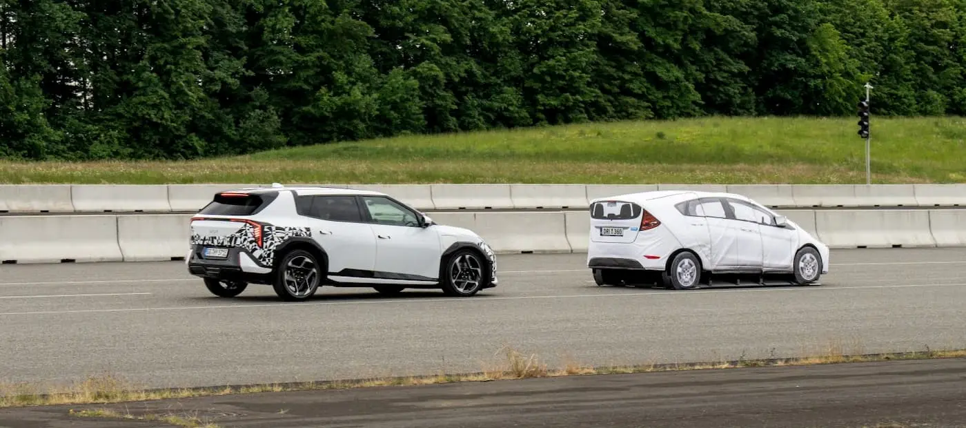 Kia’dan Sürpriz Yeni Elektrikli Otomobil Hamlesi: “Gizemli” CB Modeli Yolda!