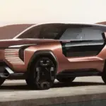 Mitsubishi’den Şaşırtan Konsept: Pajero Geri mi Dönüyor? Dört Motorlu “Elevance” Tanıtıldı!