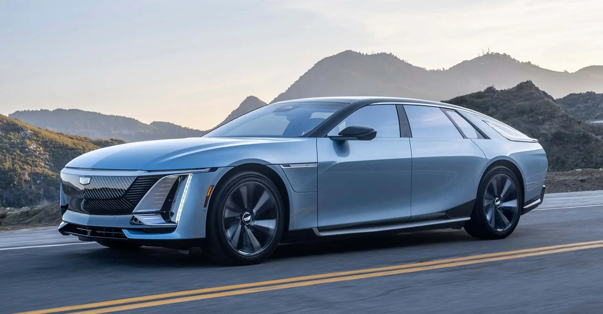 Dünyanın En Lüks Elektrikli Sedanlarından Biri Akıl Almaz Zamla Geliyor: Cadillac Celestiq 2026 Modeliyle Fiyatını Katladı!