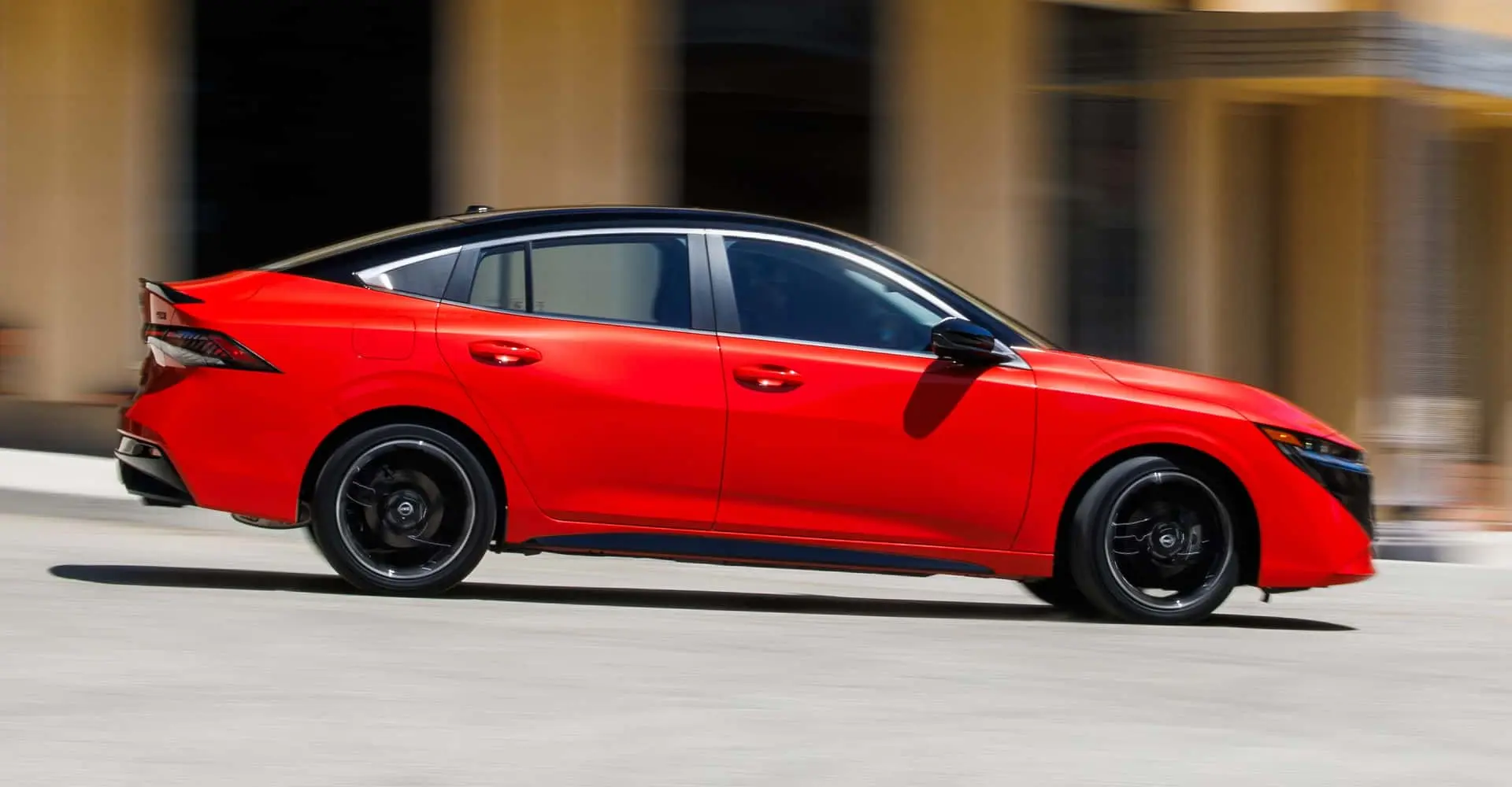 2026 Nissan Sentra: Beklenenin Altında Kalan Fiyatıyla Türkiye Pazarına Göz Kırpıyor Olabilir!