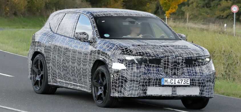 Elektrikli SUV Savaşları Kızışıyor: BMW iX3 M, 700 HP’yi Aşacak Gücüyle Sahneye Çıkıyor!
