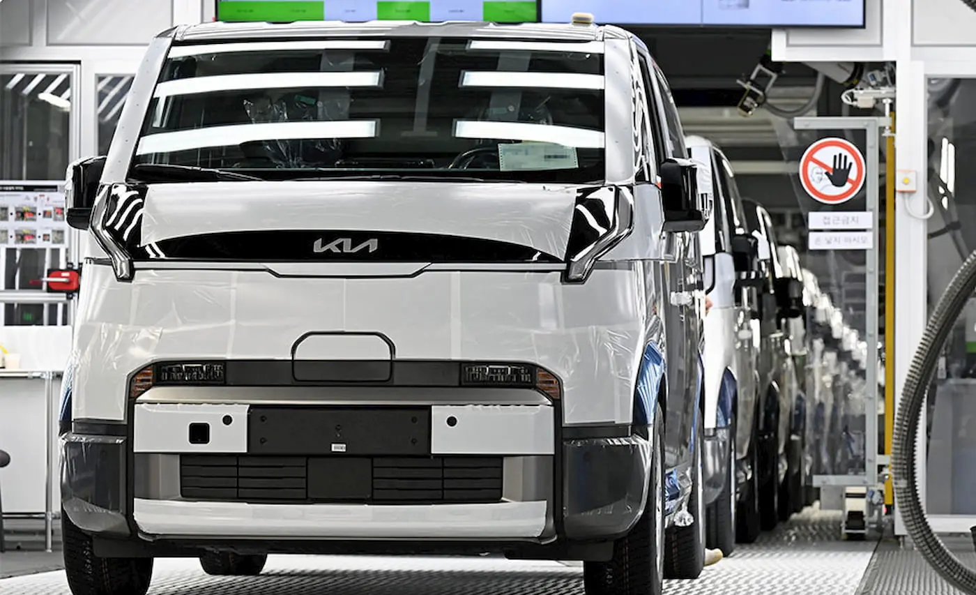 Kia’dan Elektrikli Vanlar İçin Dev Üretim Merkezi: Geleceğin Ticari Araçları Hazır!