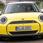 Efsane Geri Döndü: Elektrikli MINI Cooper E Ayda Sadece X TL’ye Sizin Olabilir!