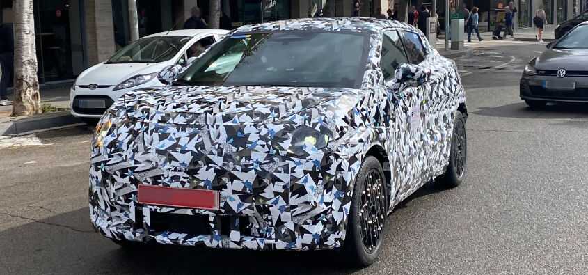 Yeniden Doğuyor: Nissan Juke EV Yenilikçi Tasarımıyla 2026’da Sahne Alacak!