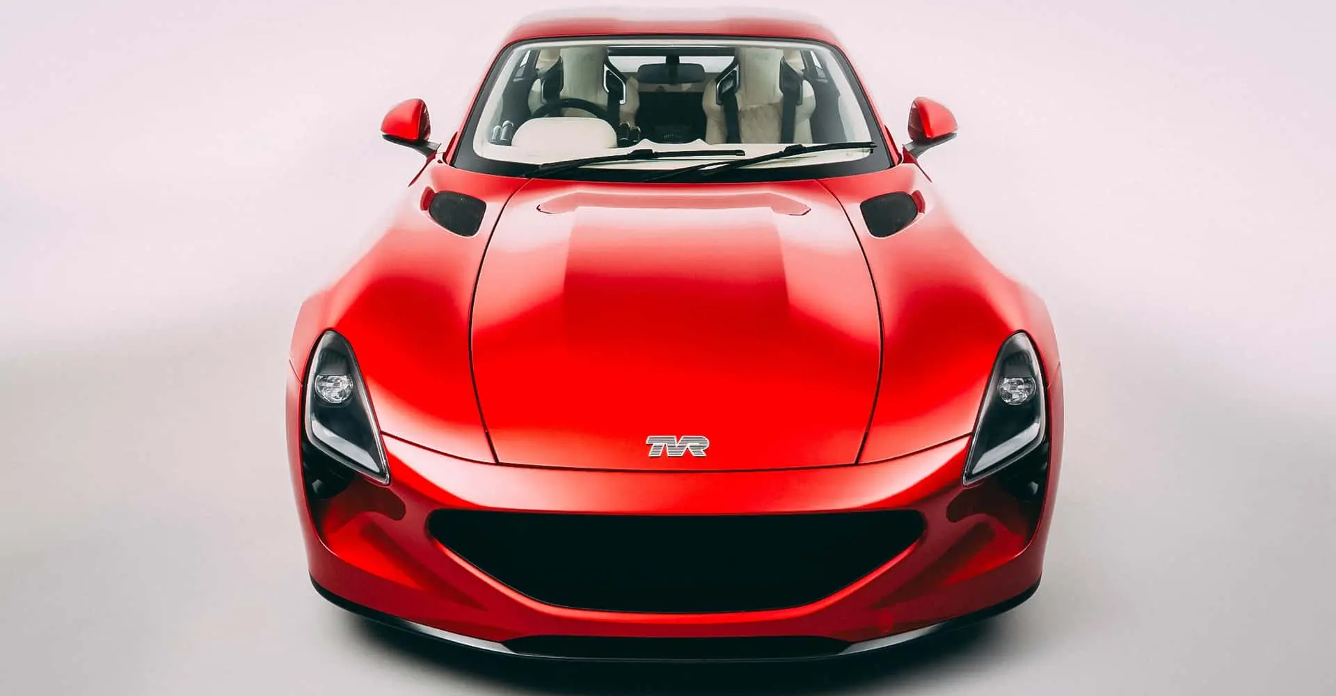 Efsane Geri Dönüyor: TVR Elektrikli Geleceğiyle Yeniden Sahne Alıyor!