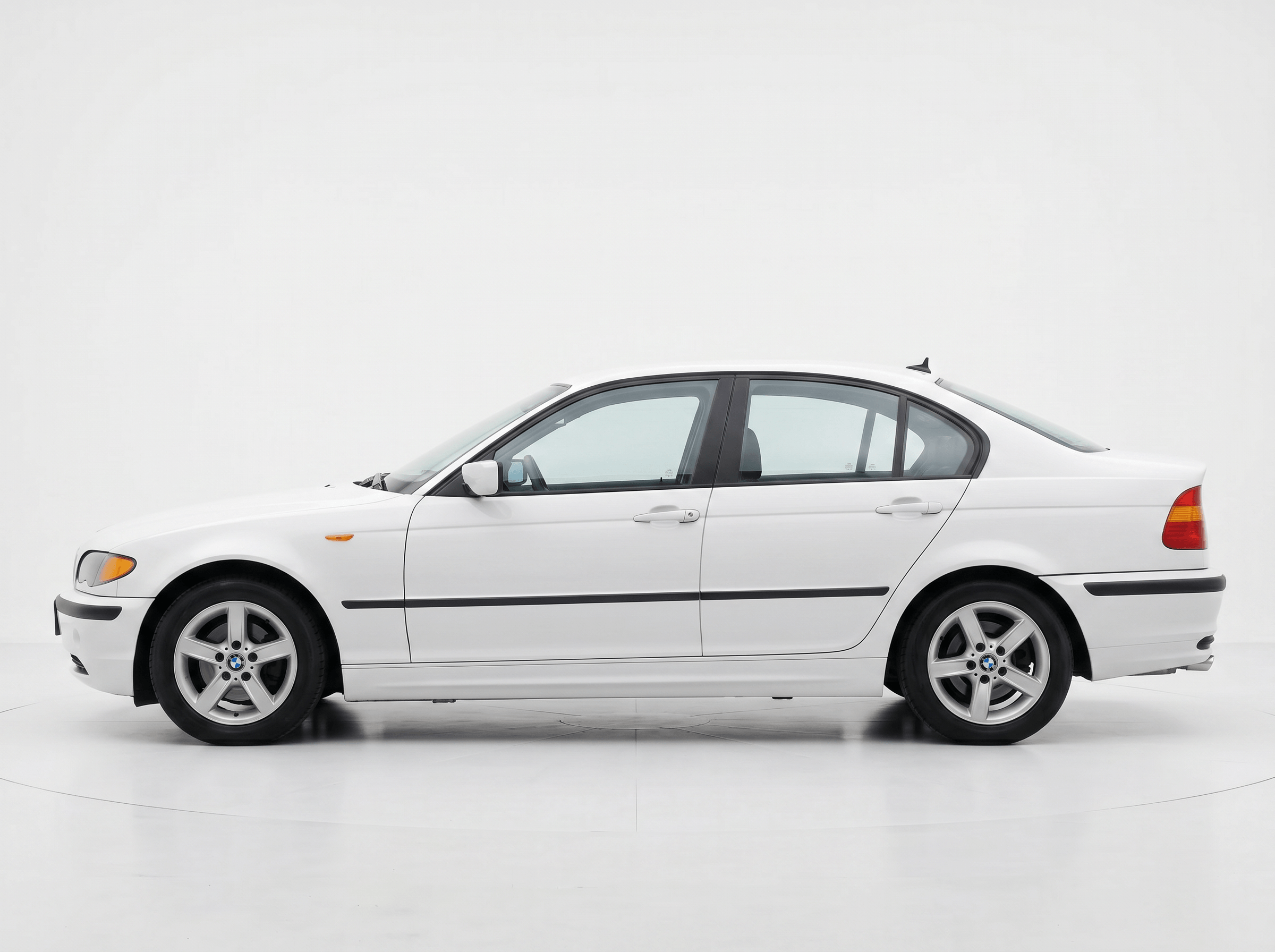 BMW 3 Serisi 328i görsel 4