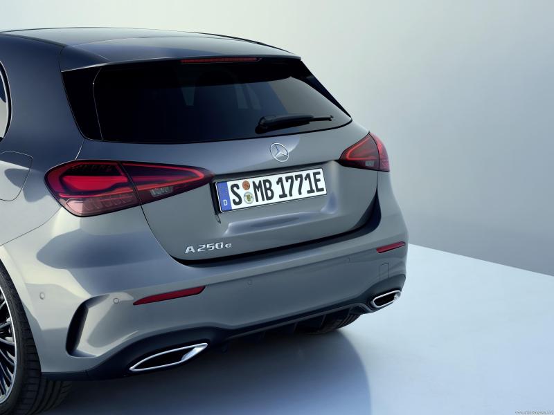 2026 Mercedes A Serisi 45 S görsel 2