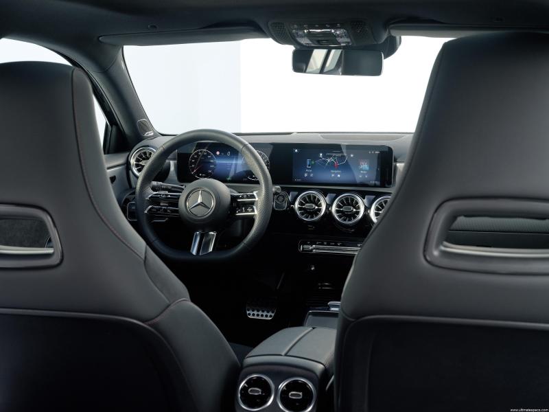2026 Mercedes A Serisi 45 S görsel 3