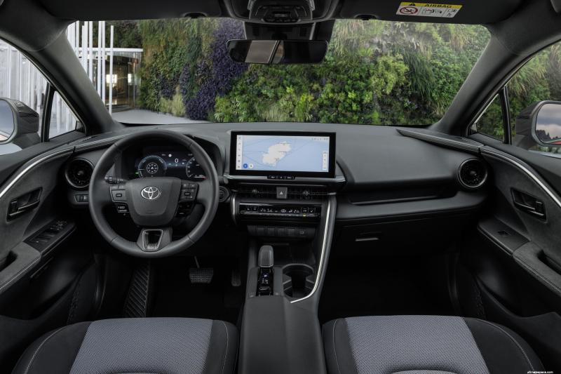 2026 Toyota C-HR 1.8 Passion görsel 3